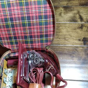 Norelco Travel Shaver HP1100‎ Vintage Electric Razor Burgundy Case Corded